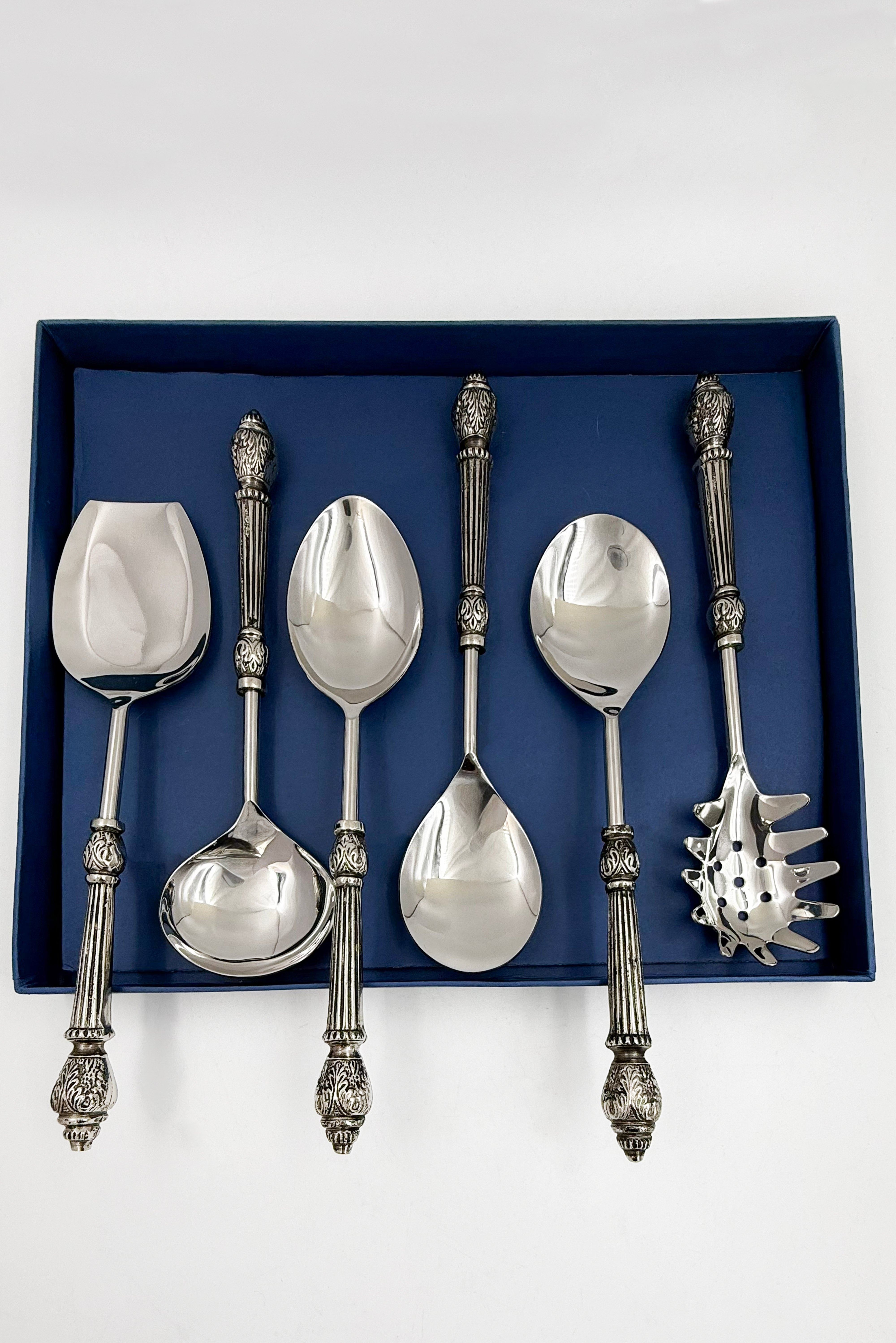Chand Serving Set