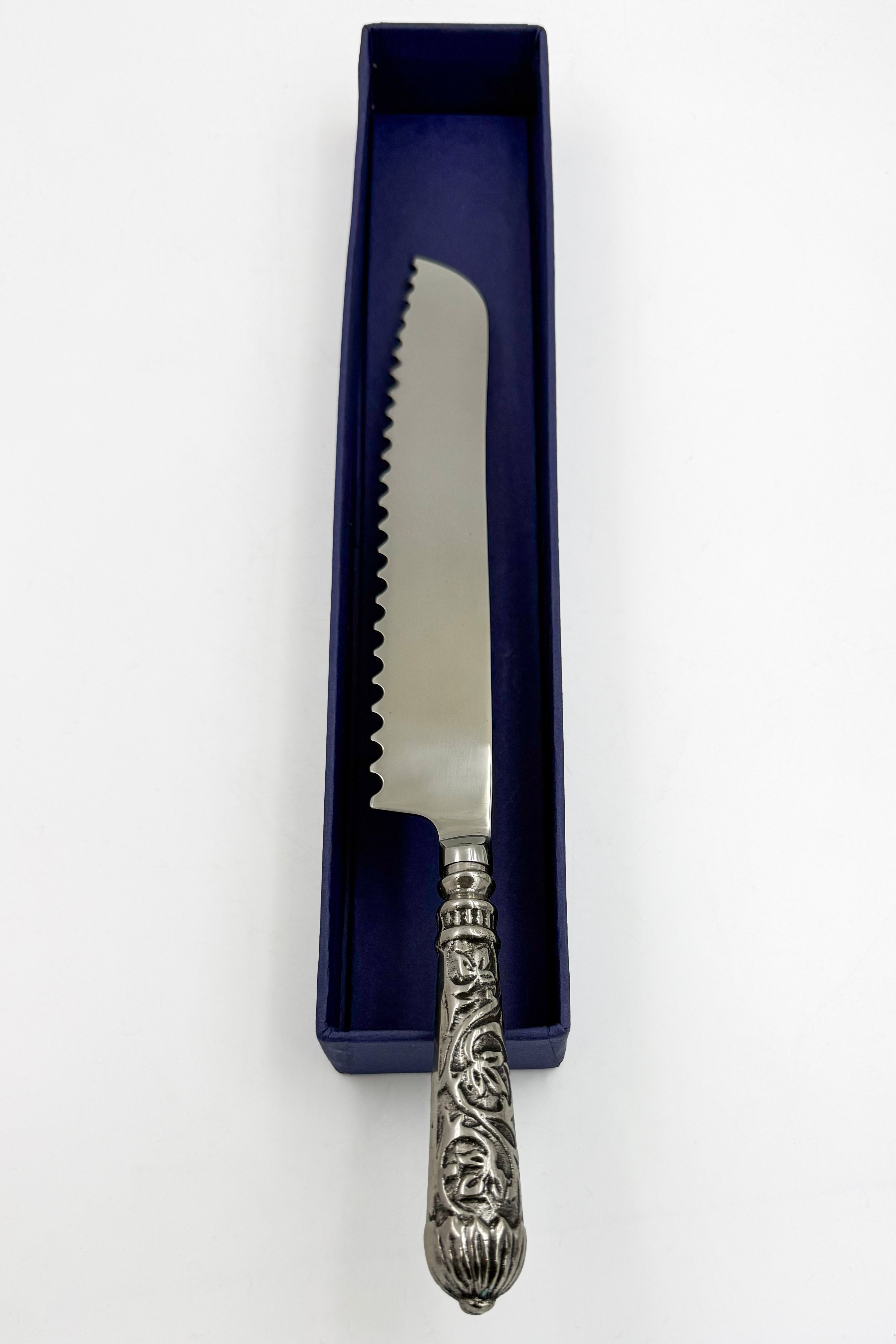 Gulnaar Bread Cutter