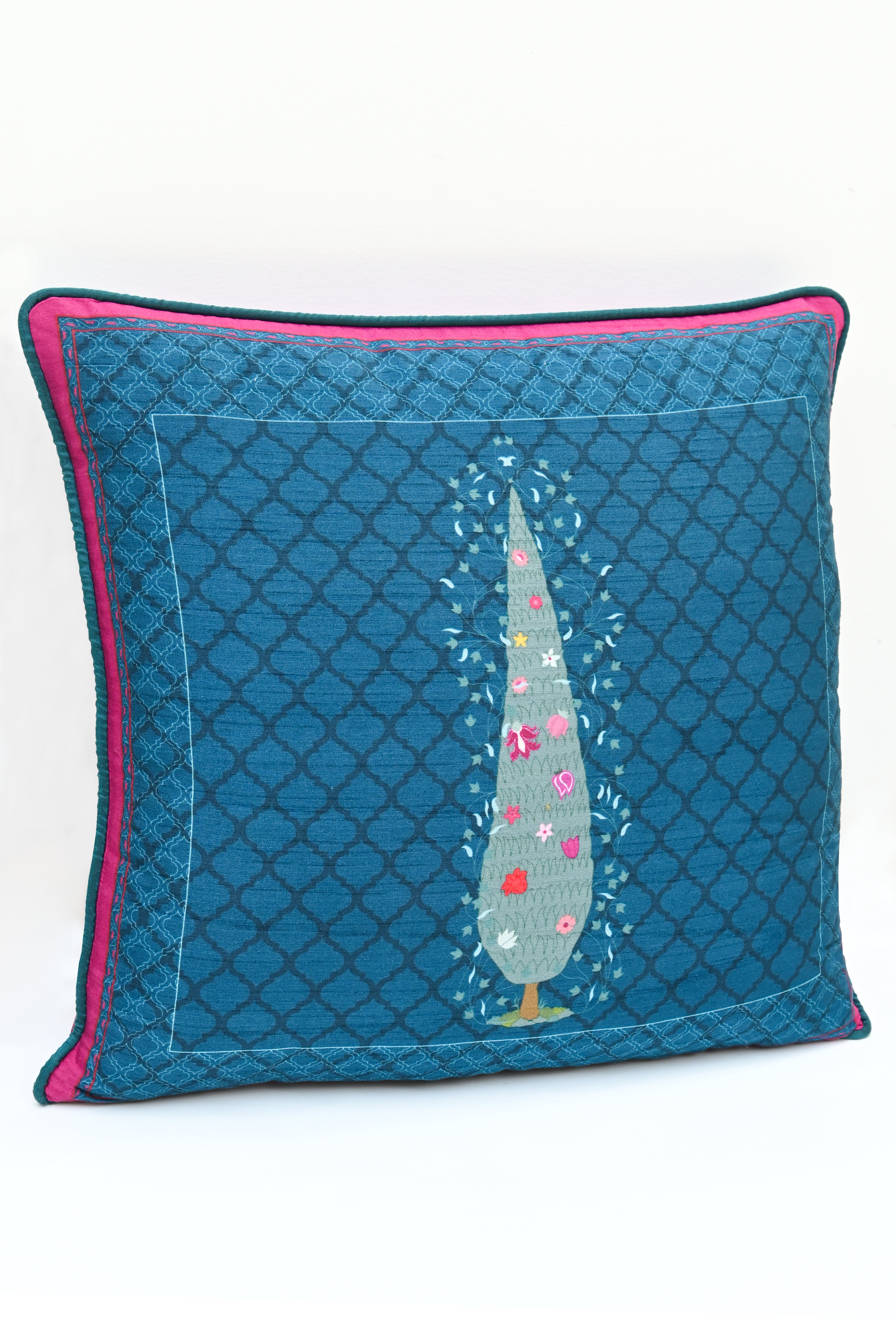 Ekank Zeenat Cushion