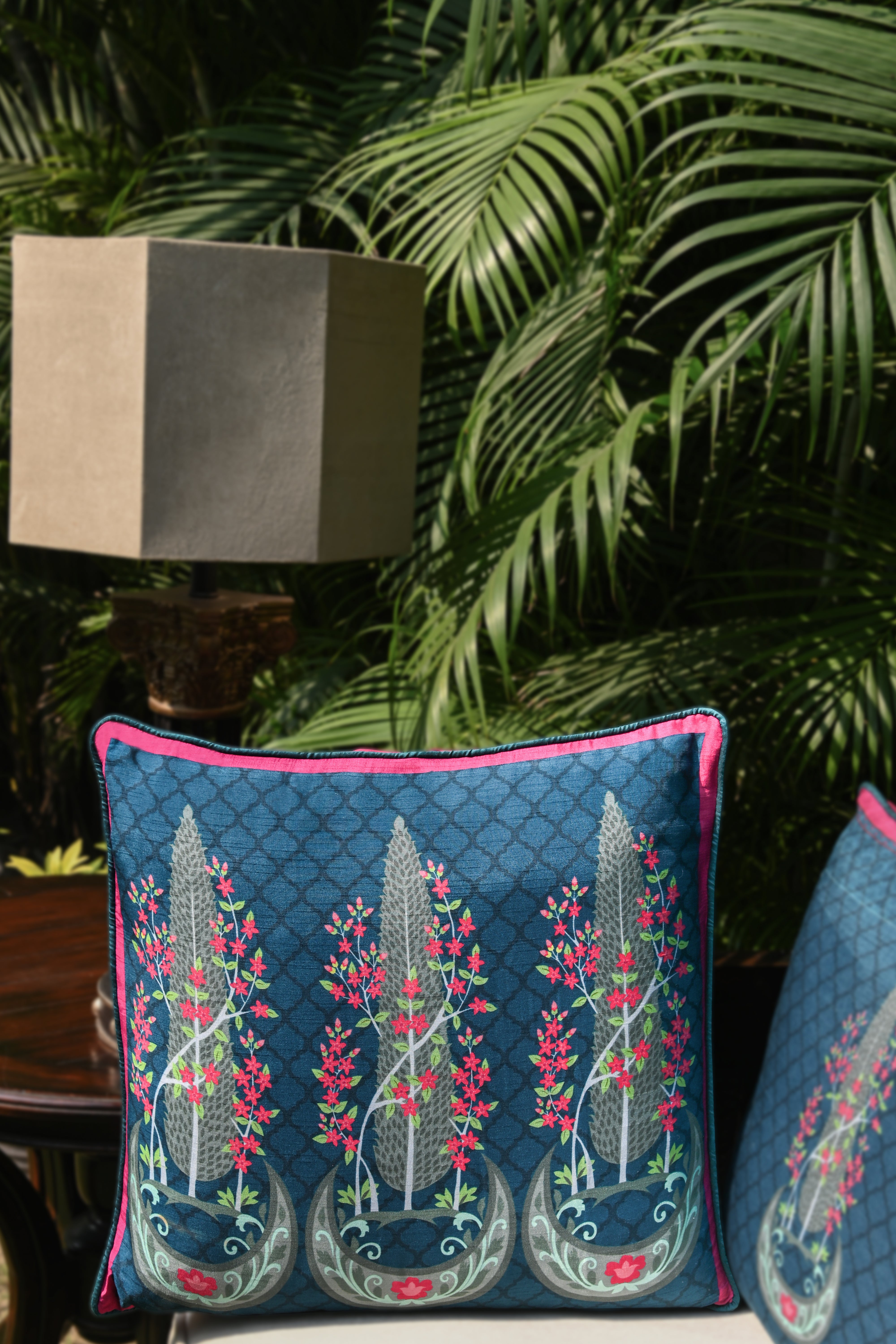 Tricone Cypress Cushion