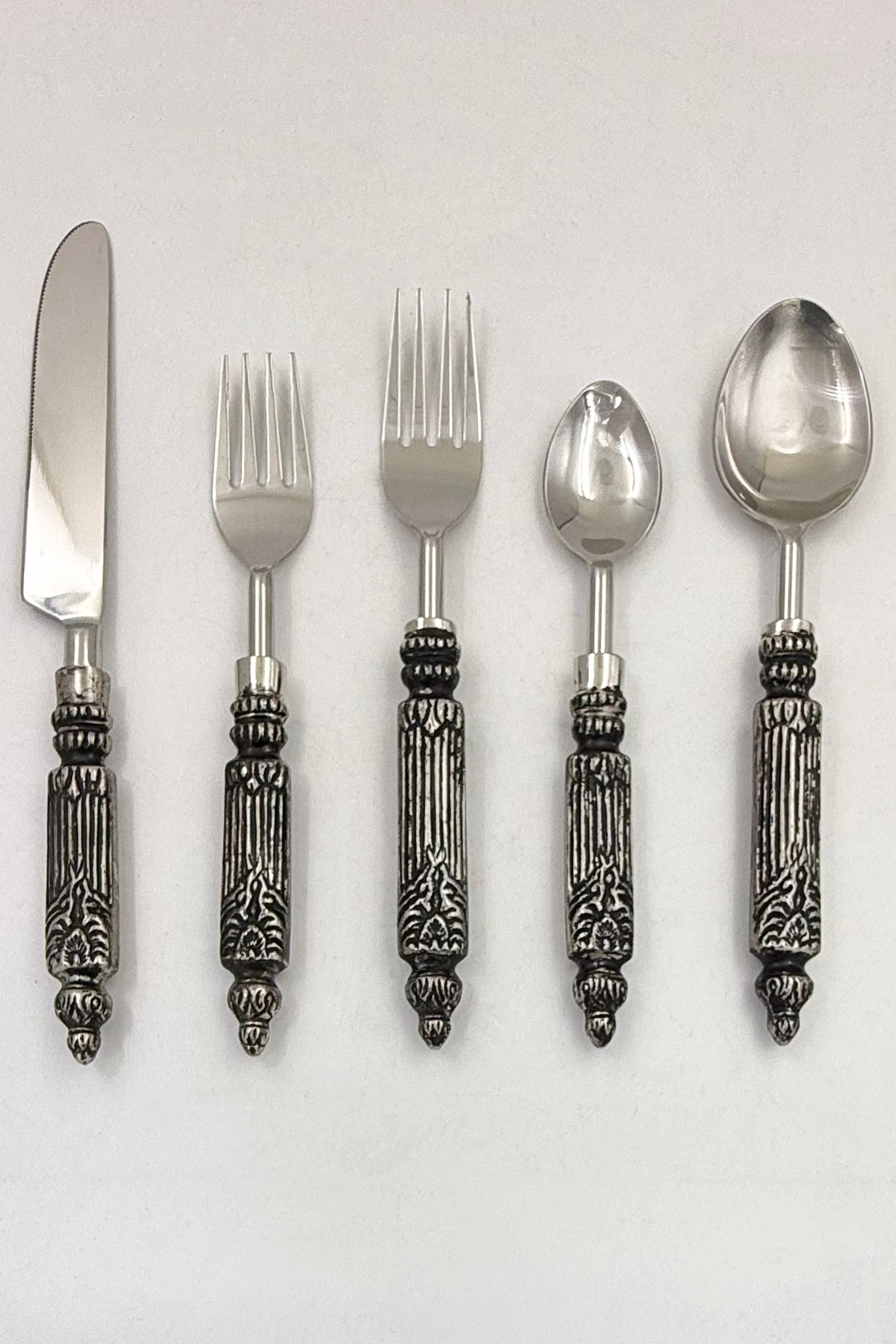 Chand Bahaar Eating Set