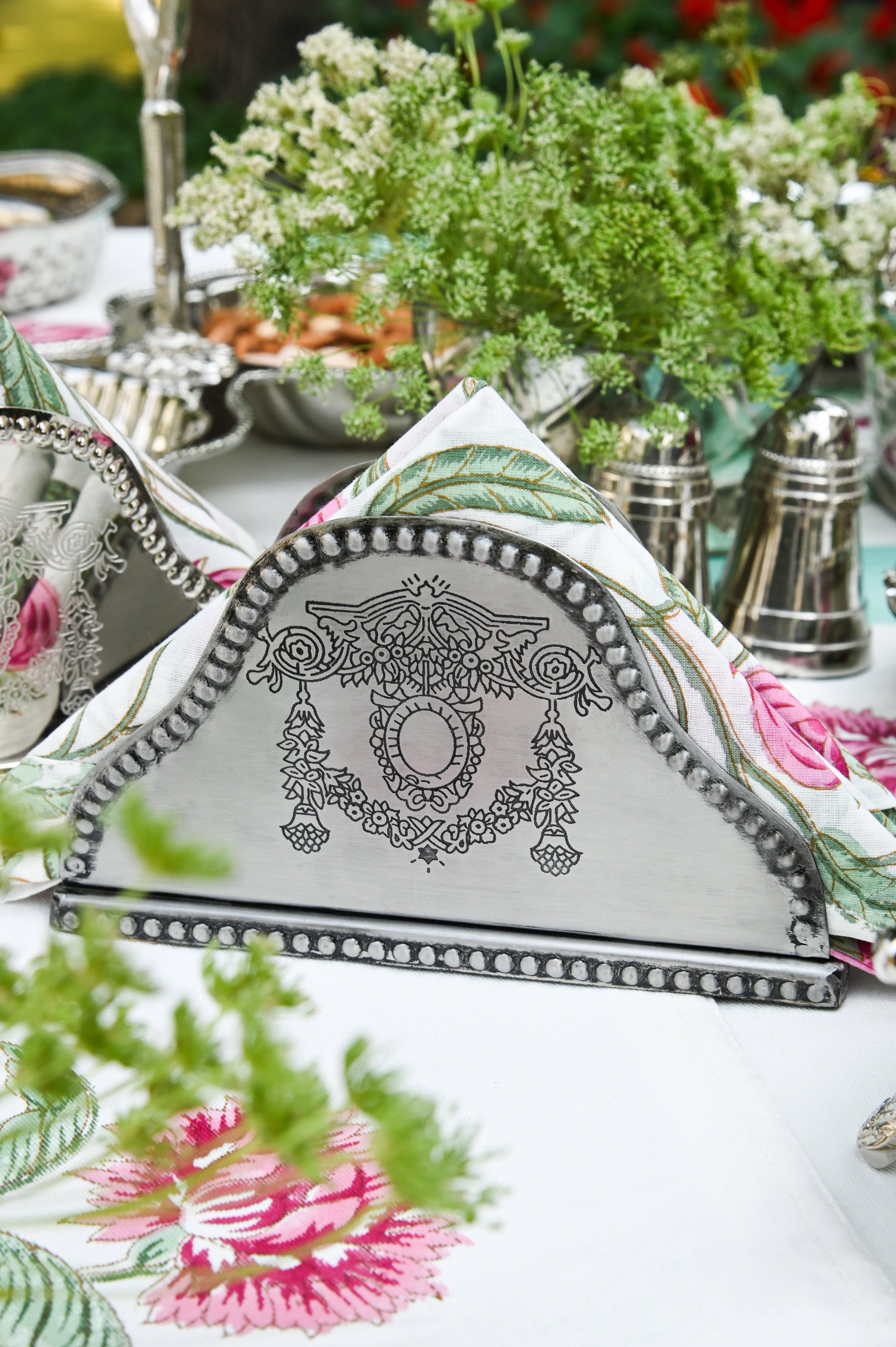 Nickel Plated Hina Tissue Holder