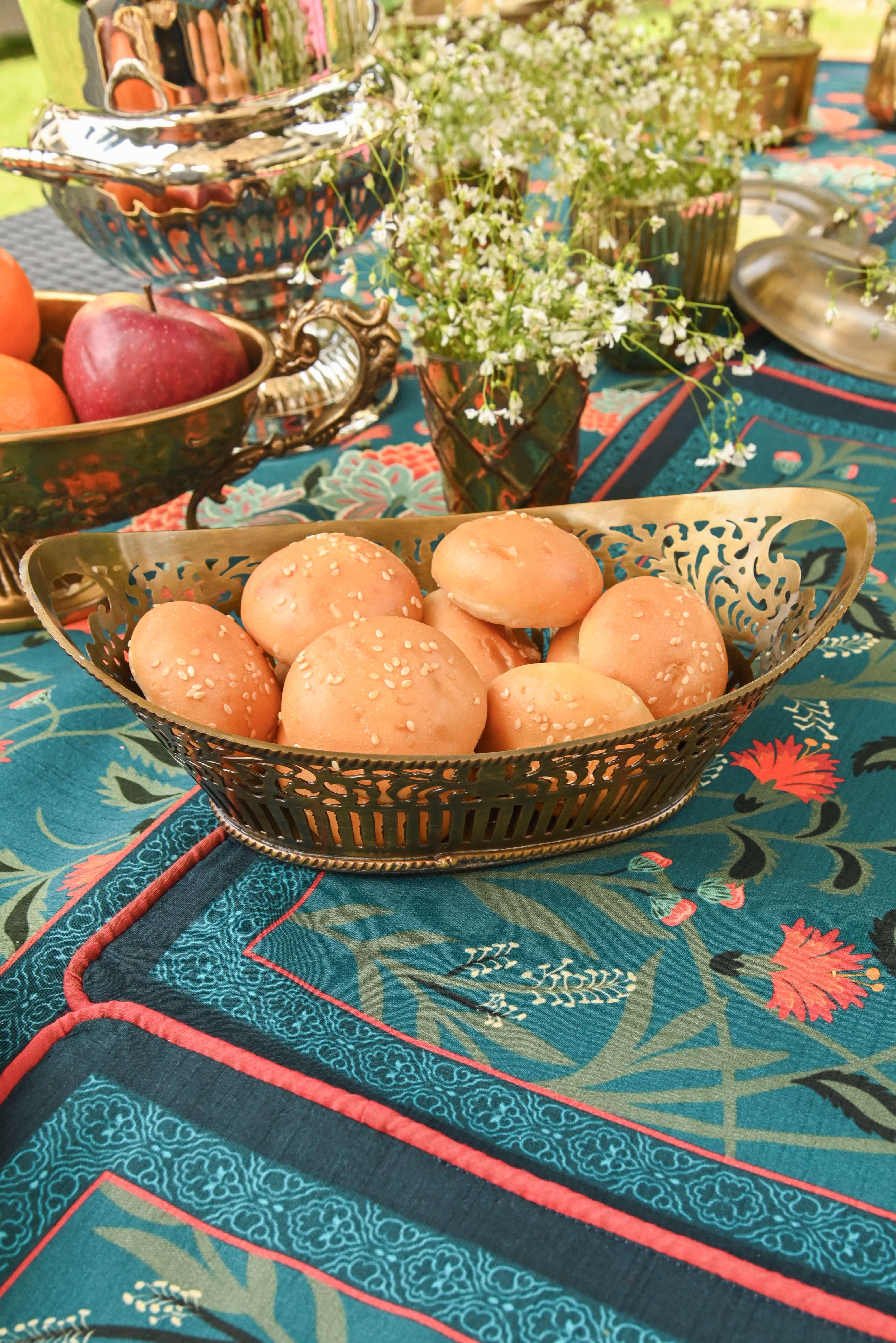 Hunar Jaal Gold Basket
