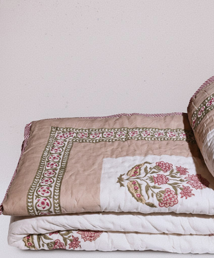 Bhura Gulaal Double Quilt