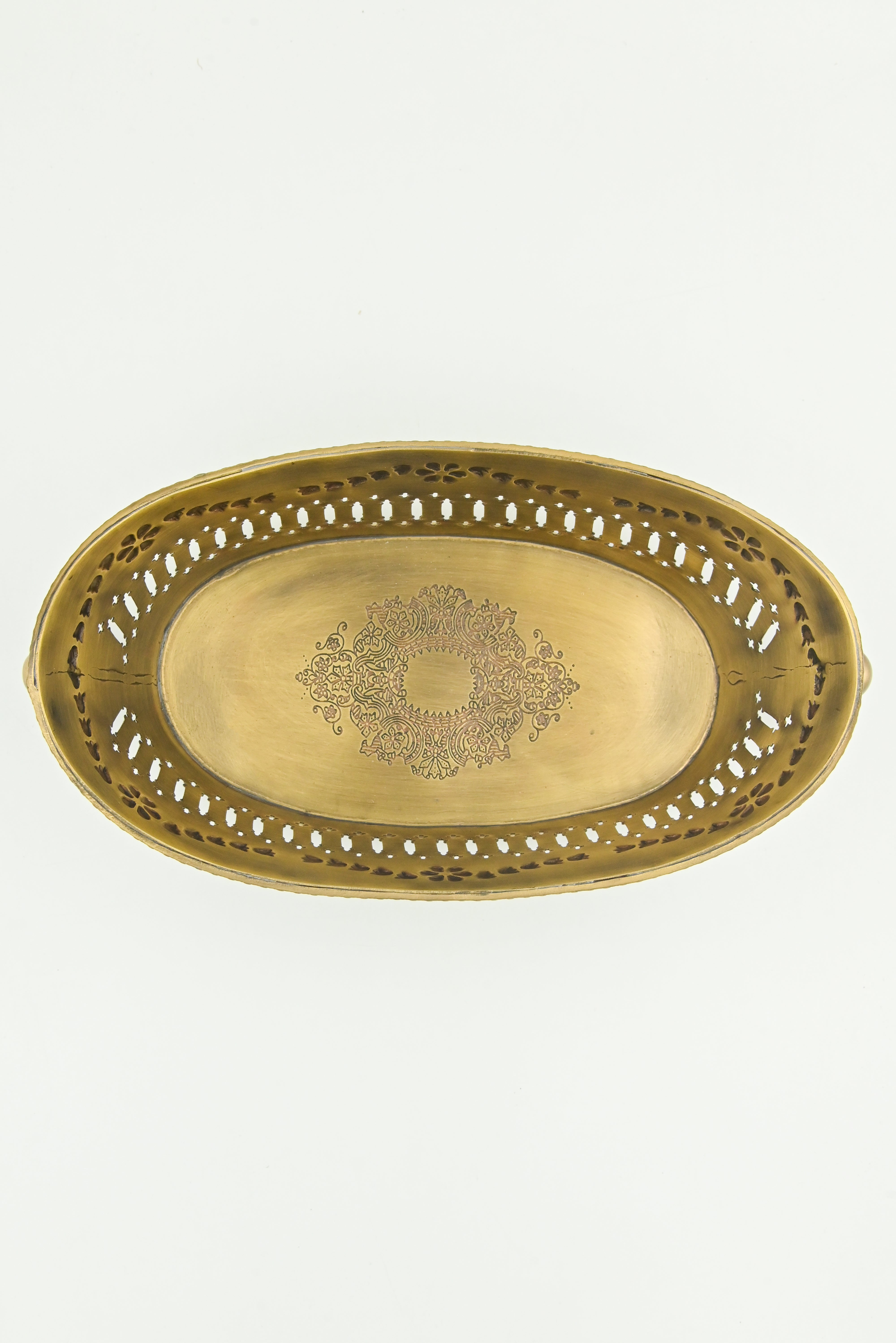 Small Hunaar Gold Basket