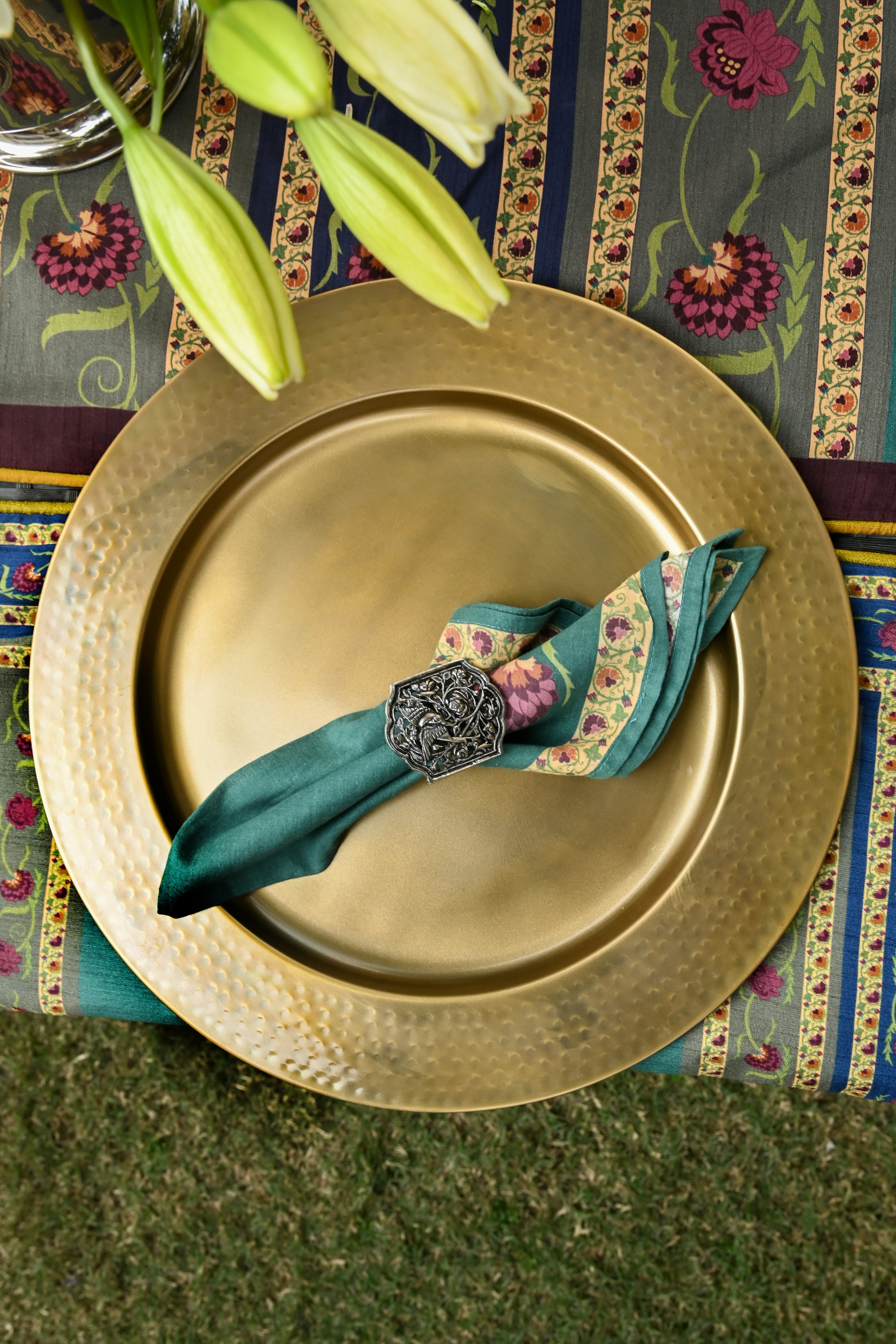 Golden Charging Plate